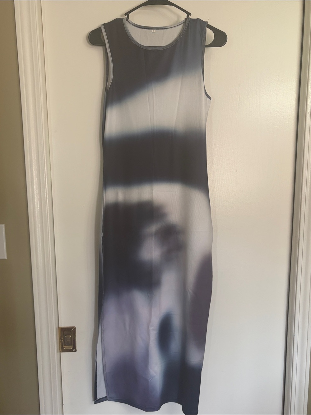 Sleeveless Grey Ombre Maxi Dress